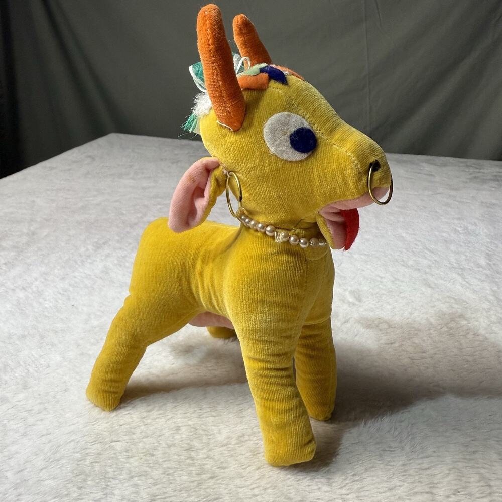 Vtg 50s Sawdust Cow Bull Japan Kitschy Velveteen Plush Yellow Nose Ring Pearl
